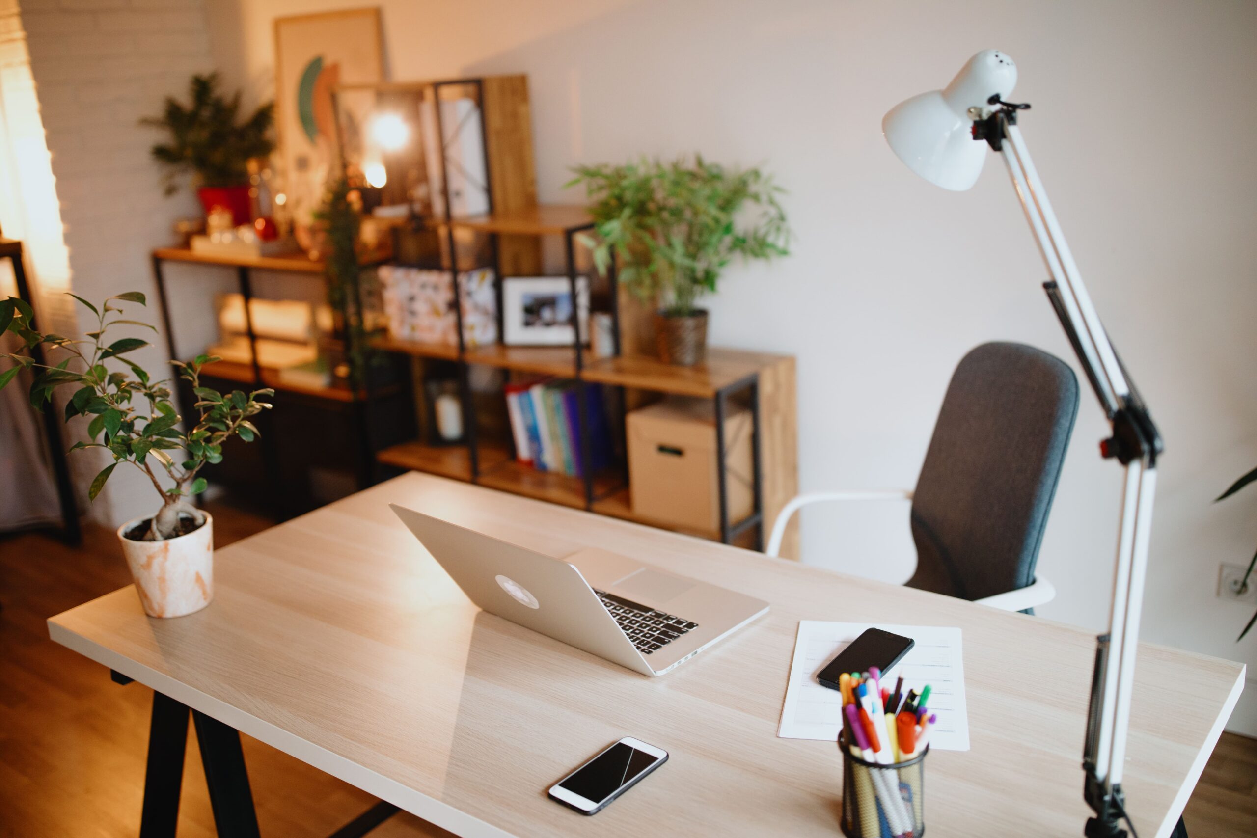 declutter your office space